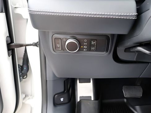 Used 2021 Ford Mustang Mach-E Premium AWD/4WD image 37