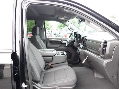 Used 2024 Chevrolet Silverado 1500 LT AWD/4WD image 32