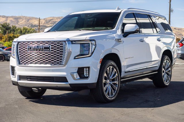 Used 2021 GMC Yukon Denali w/ Denali Ultimate Package AWD/4WD image 70