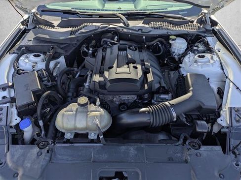 Used 2020 Ford Mustang Coupe RWD image 21