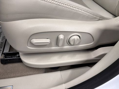 Used 2023 GMC Terrain Denali w/ LPO, Floor Liner Package image 39