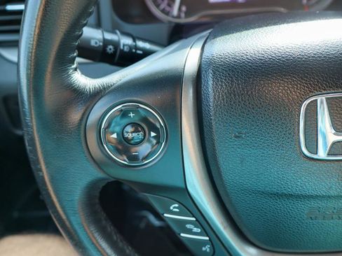Used 2019 Honda Ridgeline RTL image 17