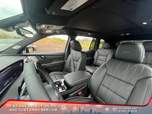 New 2026 Buick Enclave Avenir w/ Super Cruise Package image 13