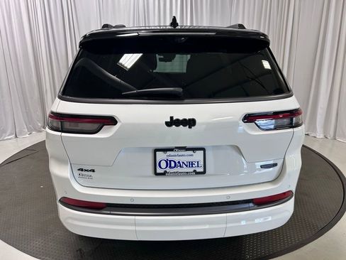 New 2026 Jeep Grand Cherokee L Summit AWD/4WD image 30
