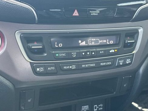 Used 2022 Honda Pilot Special Edition image 24