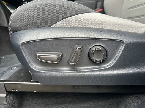 Certified 2025 Toyota Tacoma TRD Off-Road w/ TRD Off Road Upgrade Package image 28