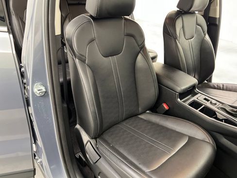Used 2024 Kia Sorento S FWD image 33