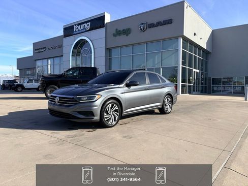 Used 2021 Volkswagen Jetta SEL image 1