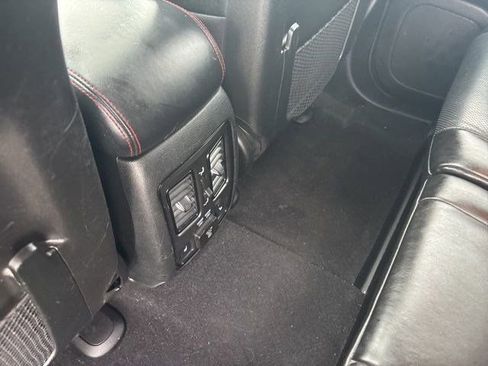 Used 2023 Dodge Durango GT image 31