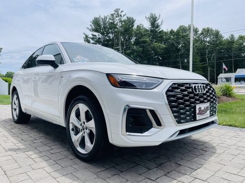 Used 2023 Audi Q5 2.0T Premium w/ Convenience Package AWD/4WD image 4