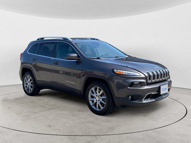 Used 2018 Jeep Cherokee Limited AWD/4WD image 3