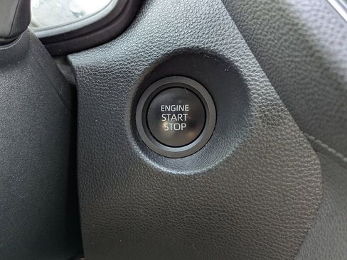 Used 2024 Toyota Corolla Cross LE FWD image 25