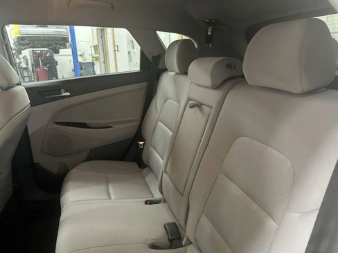 Used 2016 Hyundai Tucson SE image 25