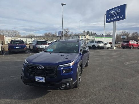 New 2026 Subaru Outback Touring XT image 3