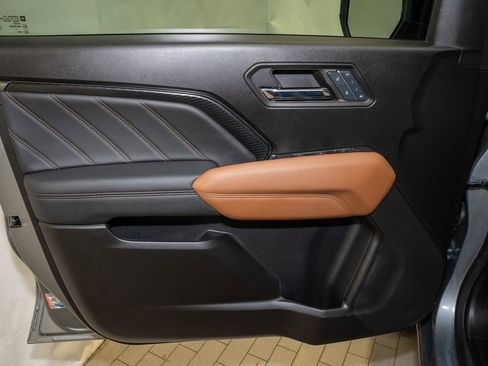 Used 2024 GMC Canyon AT4 w/ AT4 Premium Package image 12