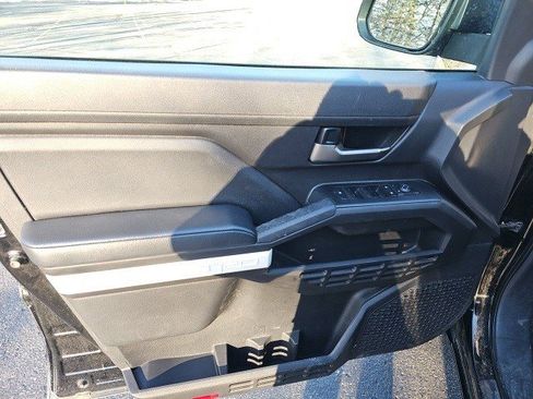 Used 2024 Toyota Tacoma TRD Off-Road image 19