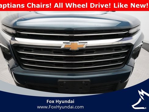 Used 2025 Chevrolet Traverse LT image 23