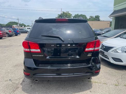 Used 2014 Dodge Journey SXT image 3
