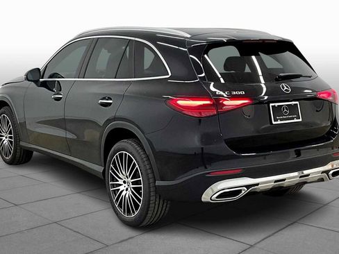 New 2025 Mercedes-Benz GLC 300 image 12