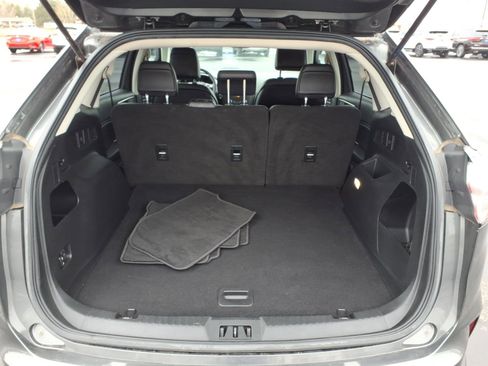 Used 2020 Ford Edge SEL image 21