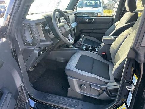 New 2025 Ford Bronco Base image 10