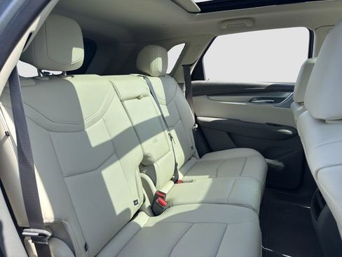 Used 2025 Cadillac XT5 Premium Luxury AWD/4WD image 18
