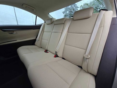 Used 2018 Lexus ES 350 w/ Navigation System Package FWD image 17
