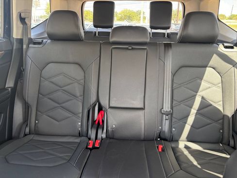 Used 2026 Volkswagen Atlas SE AWD/4WD image 39
