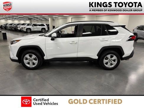 Used 2021 Toyota RAV4 XLE w/ Convenience Package AWD/4WD image 5