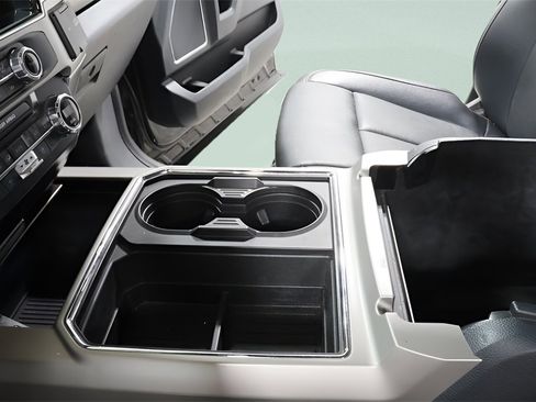 Used 2022 Ford F350 Lariat image 20