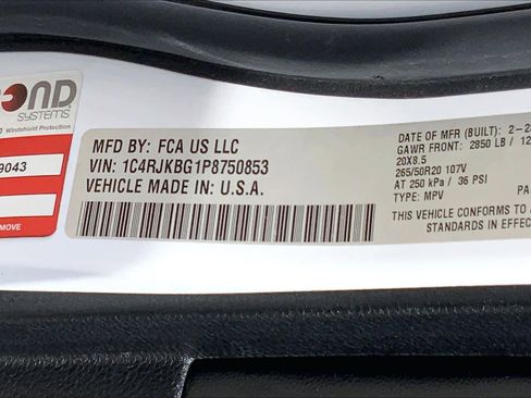 Used 2023 Jeep Grand Cherokee L Limited w/ Black Appearance Package image 31