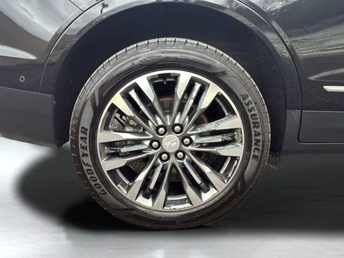 Used 2018 Cadillac XT5 Premium Luxury w/ Driver Assist Package image 20