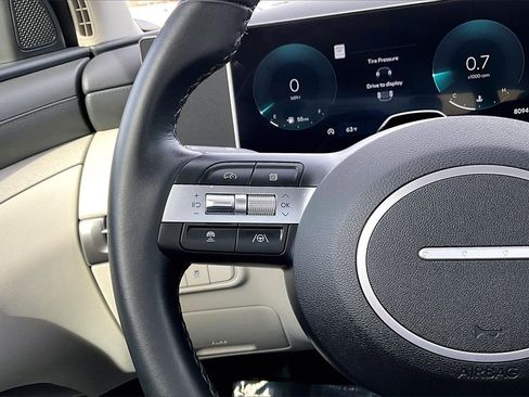 Used 2025 Hyundai Tucson SEL image 18