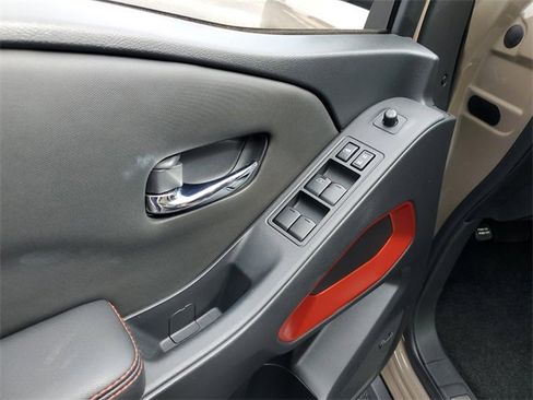 Used 2023 Nissan Frontier PRO-4X w/ Pro-4X Premium Package image 13