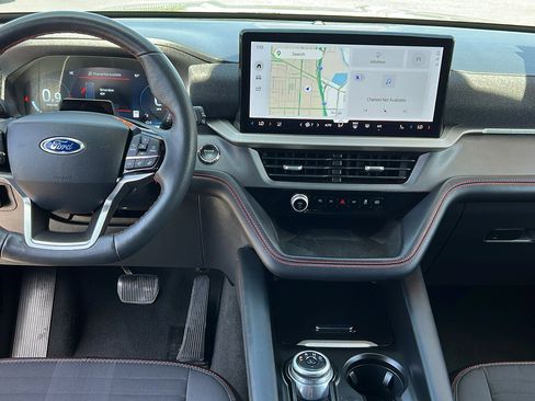 Used 2025 Ford Explorer ST-Line AWD/4WD image 16