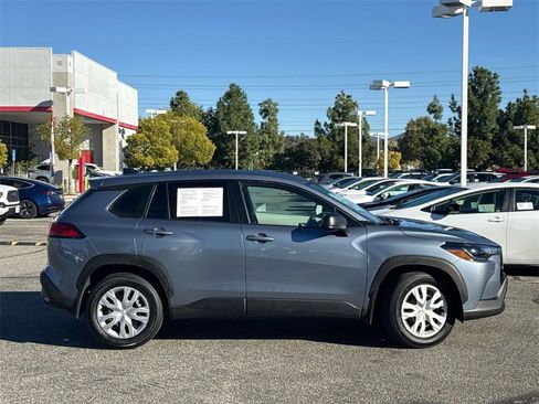 Certified 2024 Toyota Corolla Cross L image 3