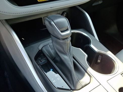 Used 2023 Toyota Highlander XLE image 17