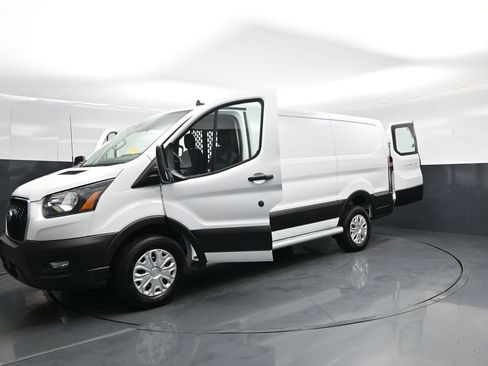 Certified 2025 Ford Transit 250 Low Roof w/ Exterior Upgrade Package RWD image 20