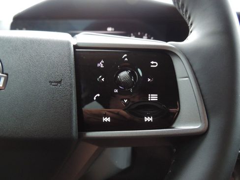 Used 2025 Nissan Murano SV image 25