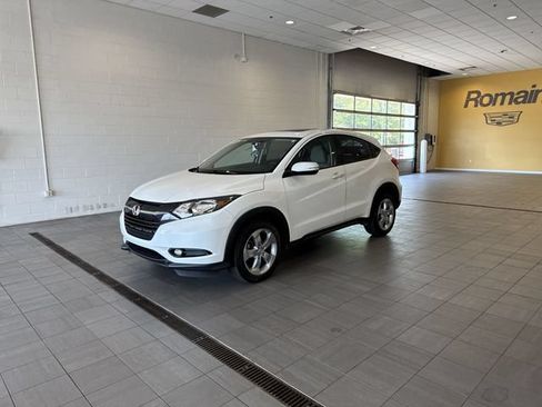 Used 2016 Honda HR-V EX image 3