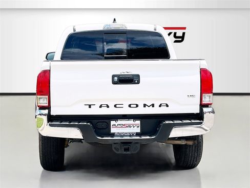 Used 2023 Toyota Tacoma TRD Off-Road image 6
