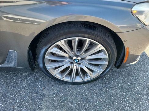 Used 2016 BMW 750i xDrive AWD/4WD image 5