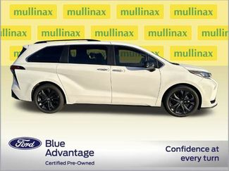 Used 2023 Toyota Sienna XSE video 2