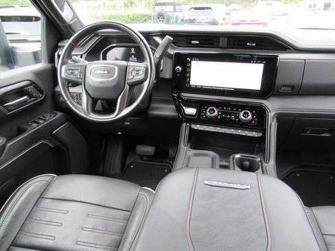 Used 2024 GMC Sierra 2500 AT4X AWD/4WD image 14