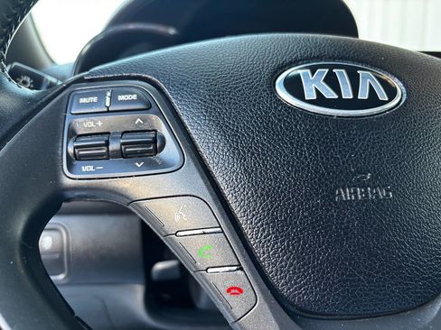 Used 2015 Kia Forte EX image 34