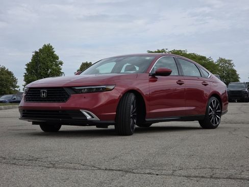 Certified 2025 Honda Accord Touring image 20