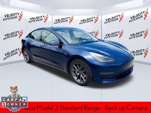 Used 2023 Tesla Model 3 Standard Range RWD image 1