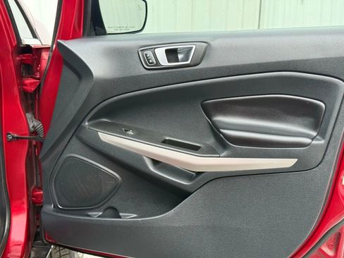 Used 2019 Ford EcoSport Titanium image 18