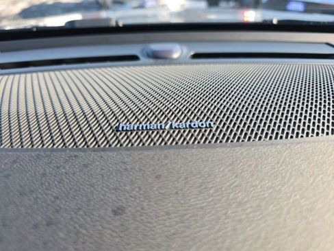 Certified 2023 Volvo XC40 Recharge Ultimate w/ Protection Package Premier image 40