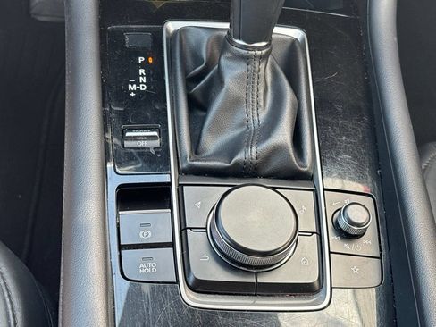 Used 2024 MAZDA MAZDA3 s FWD image 14